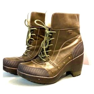 Jambu Olive Green Netherlands Too Lace Up Booties
